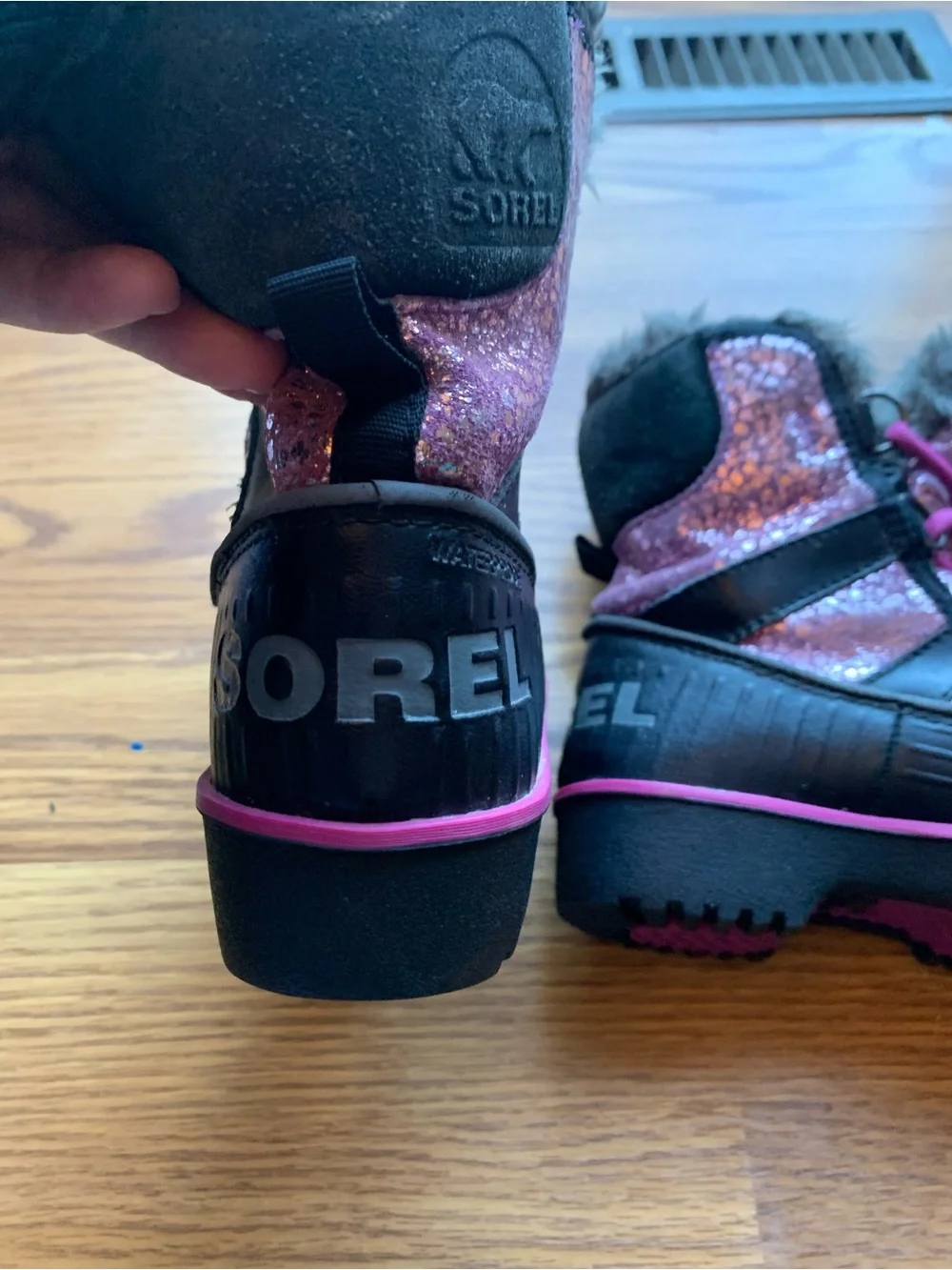 Sorel Kids Purple Glitter Snow Boots Faux Fur Collar Girl Size 12 Winter Boots